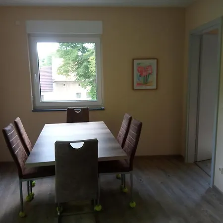 Quarto em Acomodações Particulares Therapiescheune - Monteurwohnungen Egsdorf